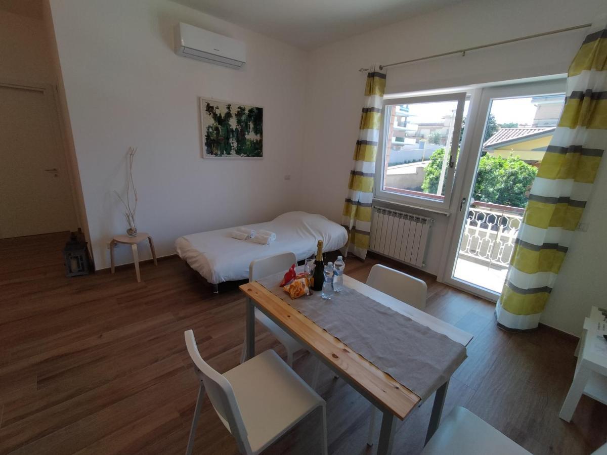 Apartament Viriamo House Roma Acilia Zewnętrze zdjęcie
