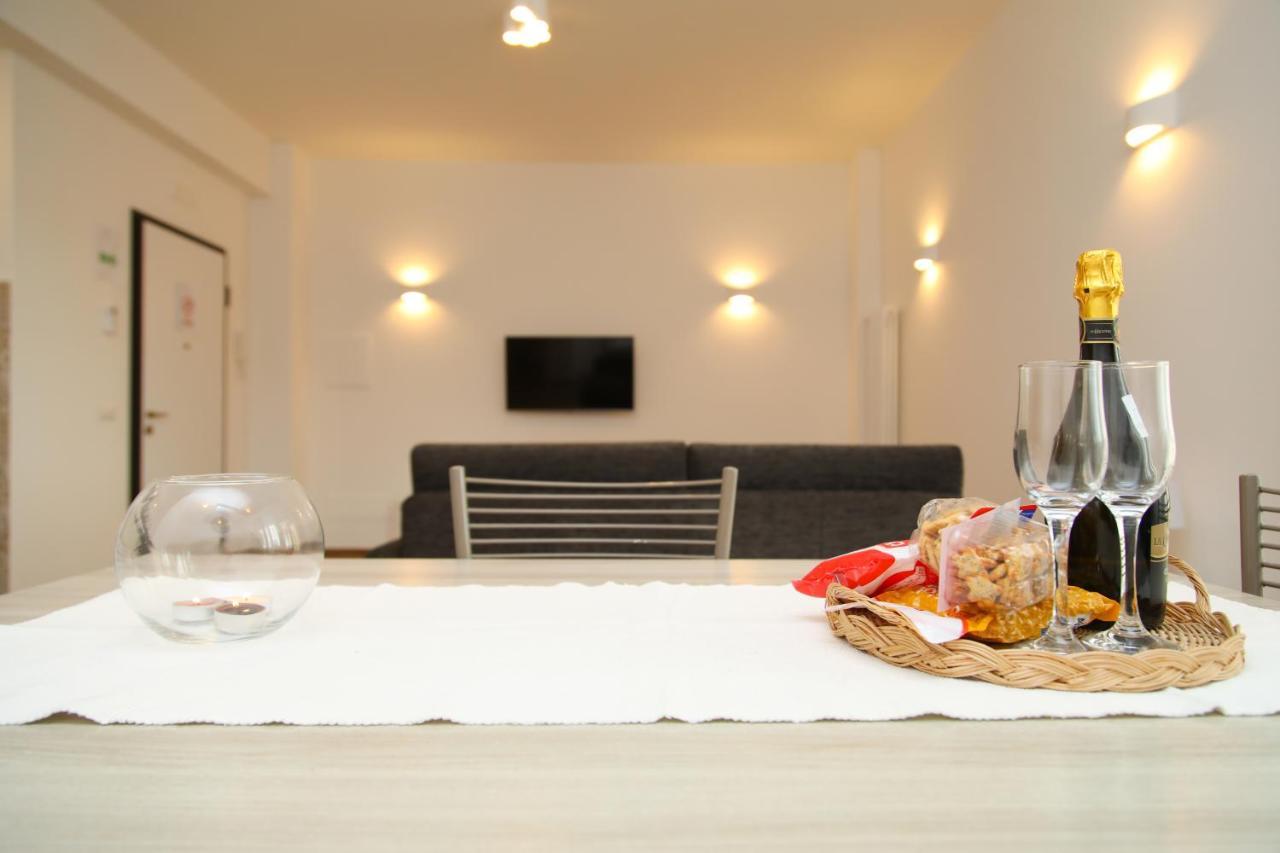 Apartament Viriamo House Roma Acilia Zewnętrze zdjęcie